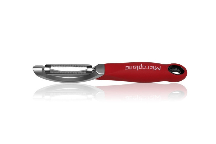 Microplane Profi-Sparschäler mit gezahnter Klinge 48192 Microplane Profi-Sparschäler mit gezahnter Klinge 48192