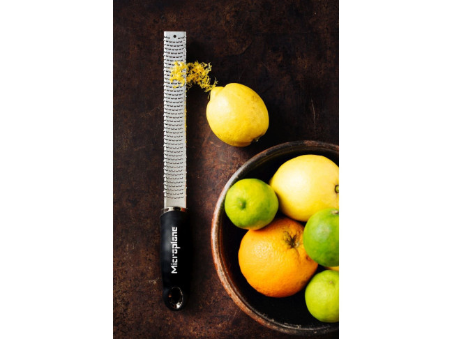 Microplane Zester Reibe (Schwarz) Premium Classic - 46020 Microplane Zester Reibe (Schwarz) Premium Classic - 46020